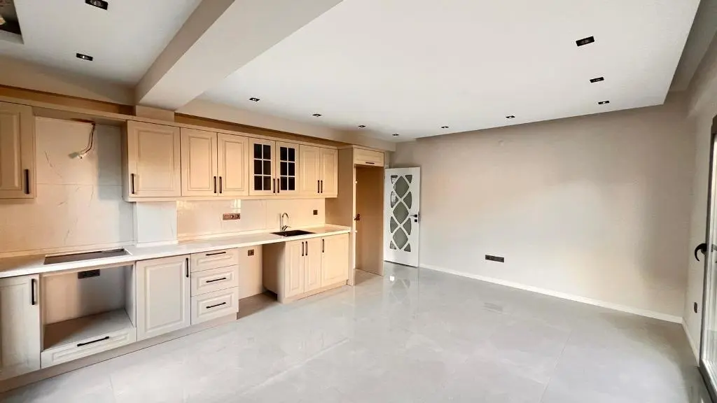 Fitted kitchen